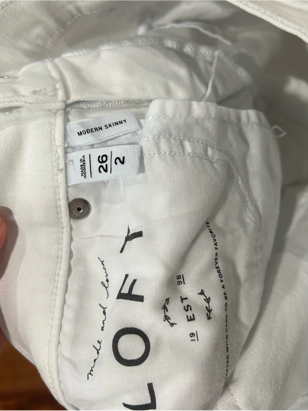 White Jeans Loft Modern Skinny with Ripped detailing